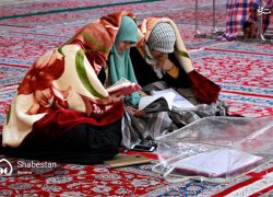 نجوای عاشقانه در اعتکاف دانش آموزان نایینی