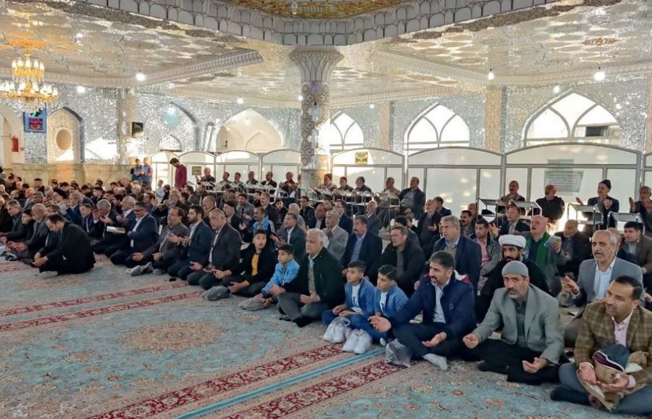 آغاز سال 1403 در امامزاده سلطان سید علی (ع) نایین