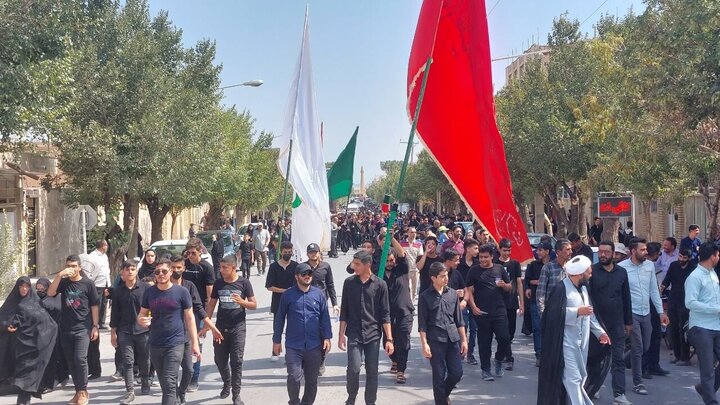 برگزاری مراسم پیاده‌روی جاماندگان اربعین حسینی در شهرستان نایین