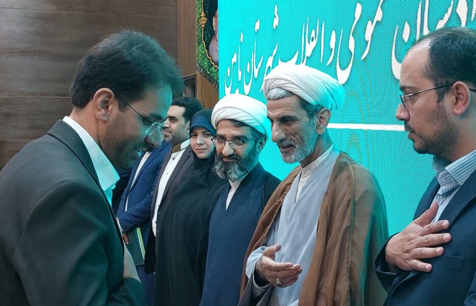 آیین تکریم و معارفه رئیس دادگستری و دادستان عمومی و انقلاب شهرستان نایین