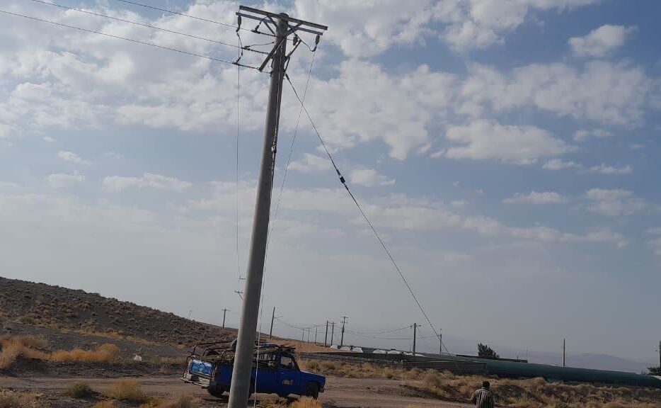 مراحل پایانی برق‌رسانی به روستای ابراهیم‌علی سفلی