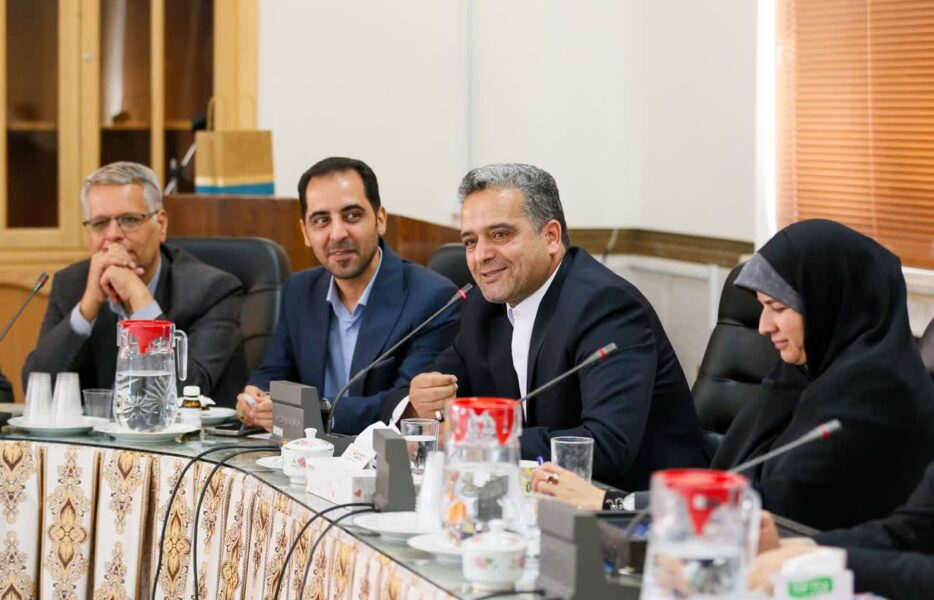 «آموزش و گردشگری؛ دو بال توسعه نایین»؛ تأکید سرپرست فرمانداری ویژه برتأکید بر عدالت آموزشی و توسعه گردشگری در نایین